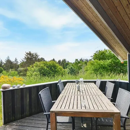 Stunning Home In Knebel With Kitchen بيت للعطل *