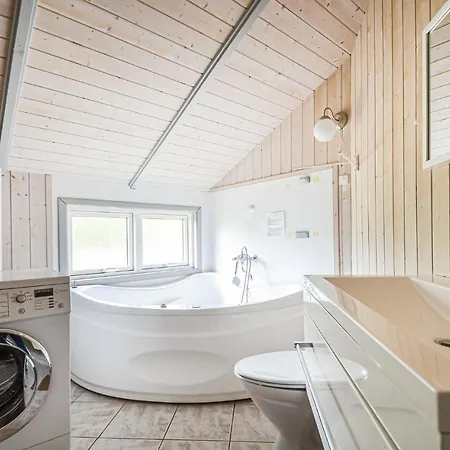 Stunning In With Kitchen *